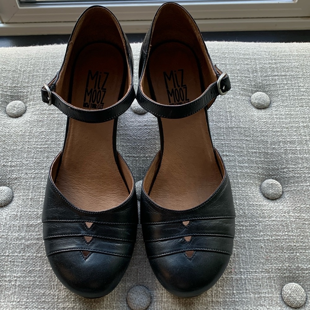 Miz Mooz Frenchy Heel Black Size 7